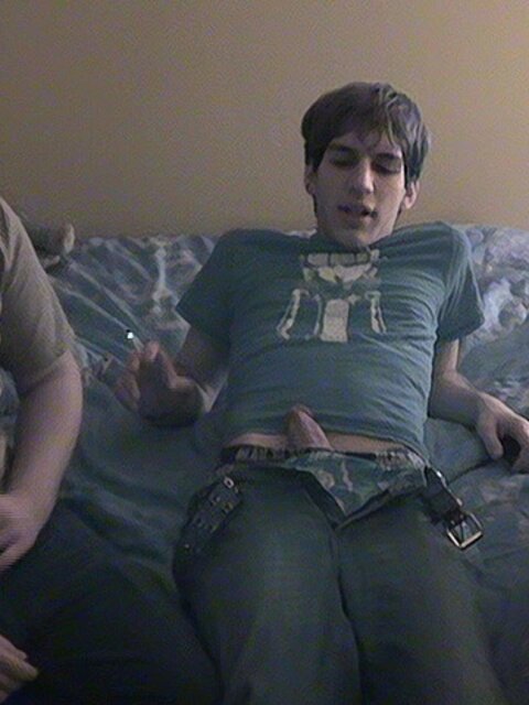 Kyle, James and Chad share twink threesome raw