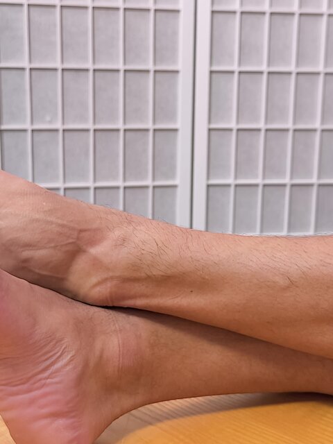 Dominus peels white ankle socks for sole tease