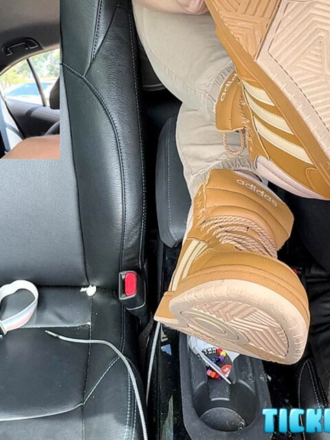 Milus Slinger’s double-sock feet get soft and tasty worship