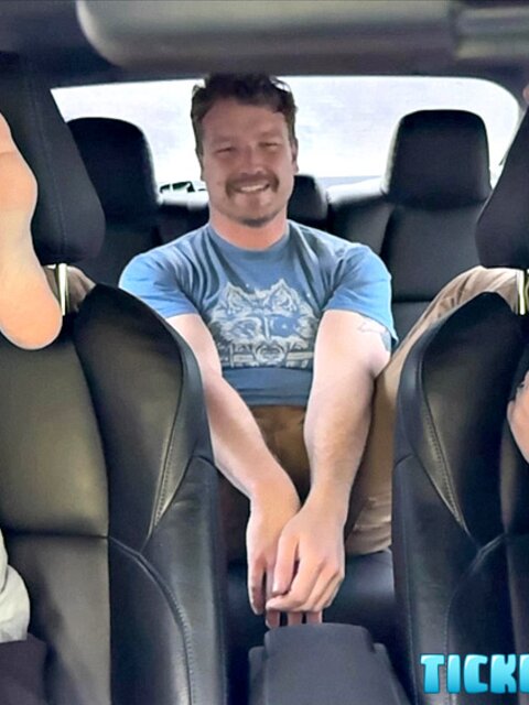 Loborud gets airport ride with sweaty double-sock foot worship