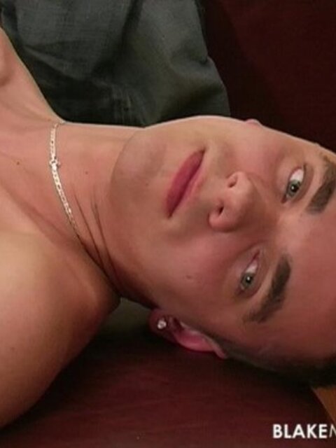 Latvian lad Mike pumps thick spunk out in living room