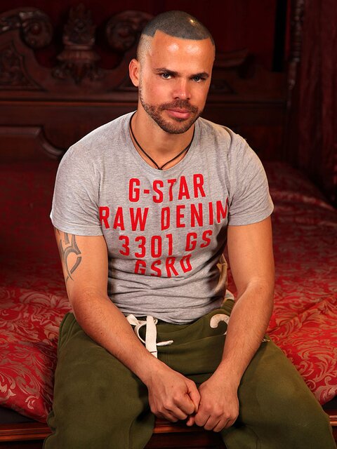 Delta Kobra edges fat cock with toy and shoots hairy