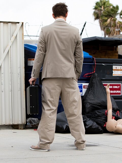 Michael Del Ray fucks unfashionable accountant Elliot Finn