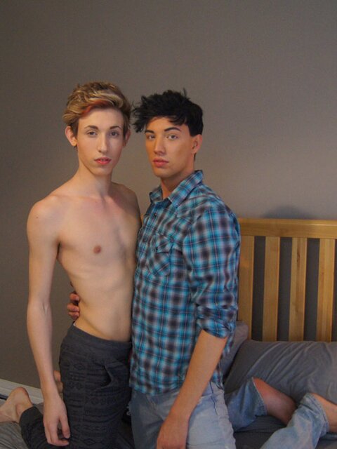Jake Diamante and Blake Mast take a break from studying to fuck raw