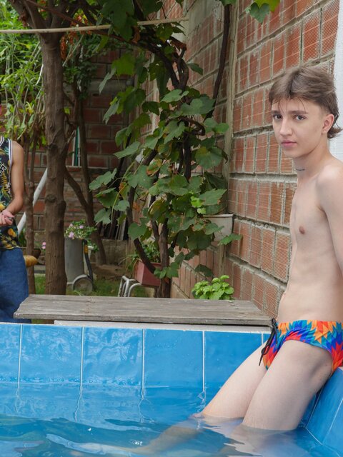 Jean Farelo and Jeremy Salvatore get wild in a steamy hot tub fuck