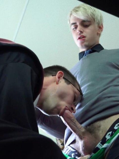 Mickey Knox and Alex Killborn meet up for a magical bedroom session