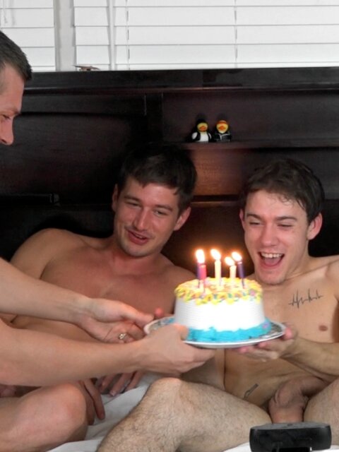 Zach Taylor gets filled from both ends by Colby Chambers and Mickey Knox