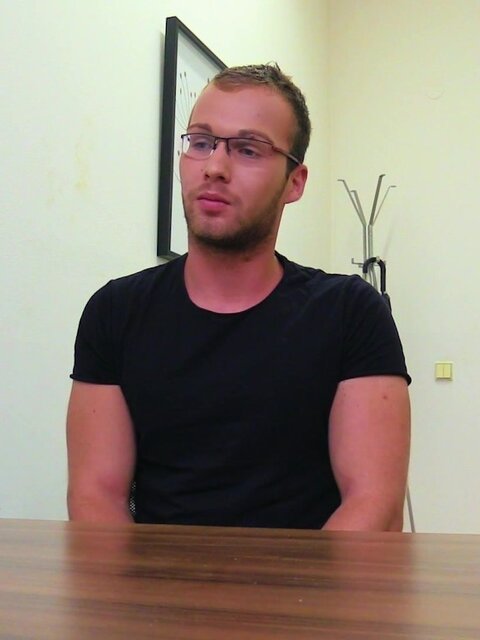 A car salesman applicant takes a first time ass stretching in the office