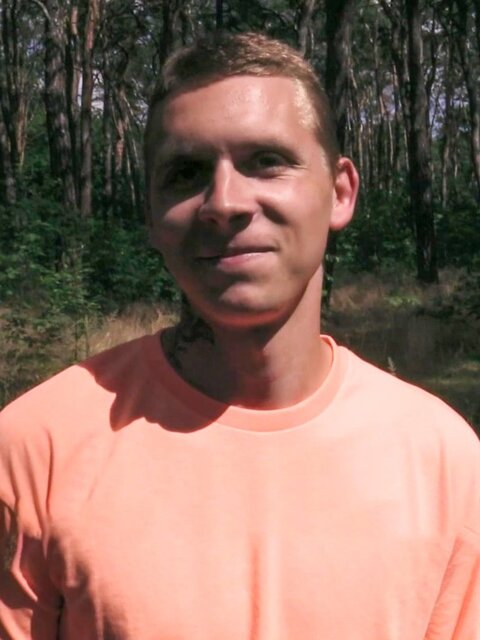 A fake lake gatekeeper gets taken into nearby bushes for a big drill