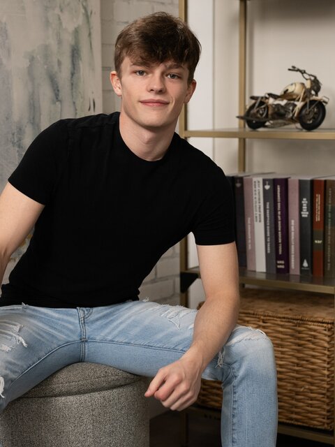 Jake Preston hires Kane Fox to tutor him then Caleb Manning joins the lesson