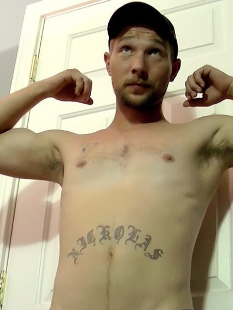 Billybob jerks off