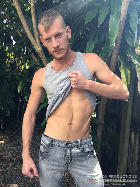 Billy Warren shows off his body